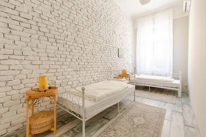 Rooms For Rent In Centre Budapest Apartman